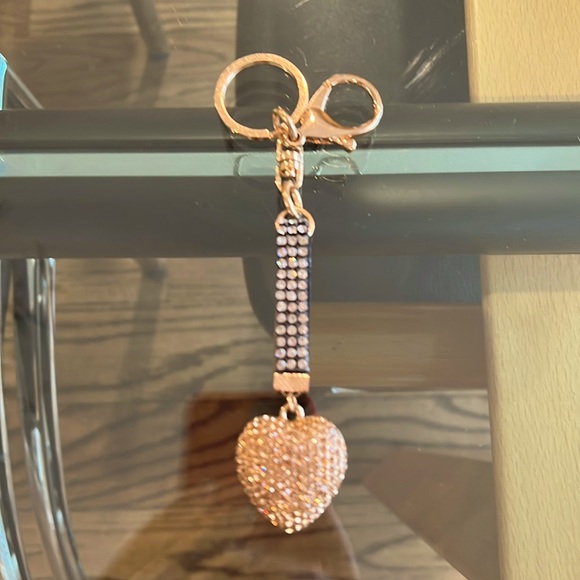 European Accessories - Gold Heart w/Crystals Keychain